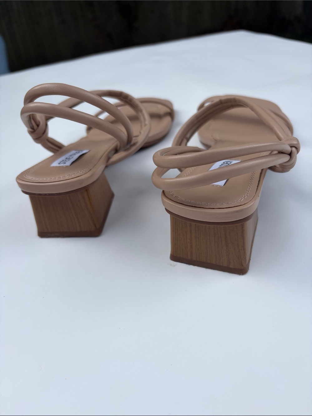 Sz 11 Steve Madden Beige Hattie Sandals - Picture 3 of 6